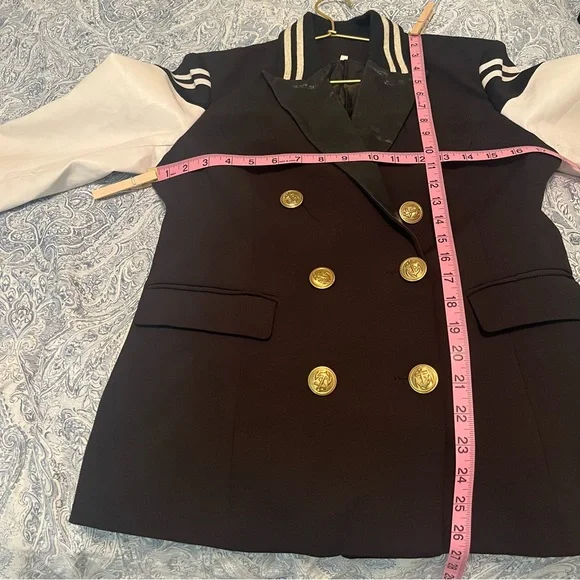 ✨ Nautical Luxe Varsity Blazer – Black & White with Gold Buttons ✨ - Picture 11 of 15